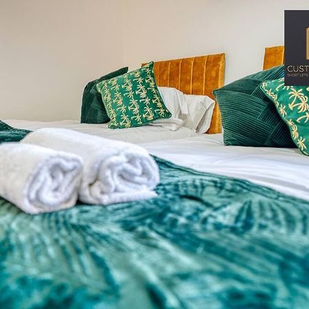 Two Bedroom - Central Peterborough - New Year Discount Екстер'єр фото