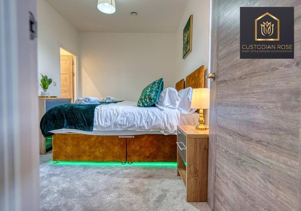 Two Bedroom - Central Peterborough - New Year Discount Екстер'єр фото