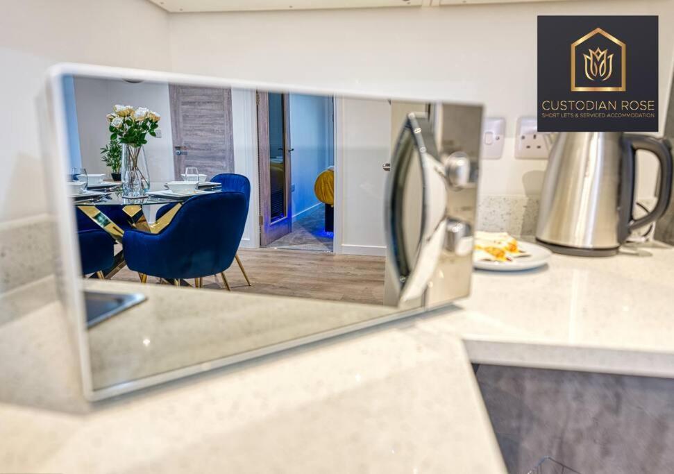 Two Bedroom - Central Peterborough - New Year Discount Екстер'єр фото