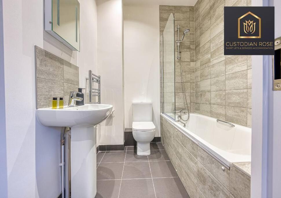 Two Bedroom - Central Peterborough - New Year Discount Екстер'єр фото