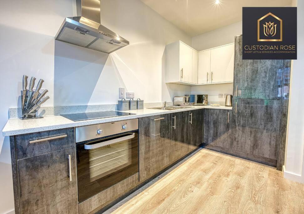 Two Bedroom - Central Peterborough - New Year Discount Екстер'єр фото