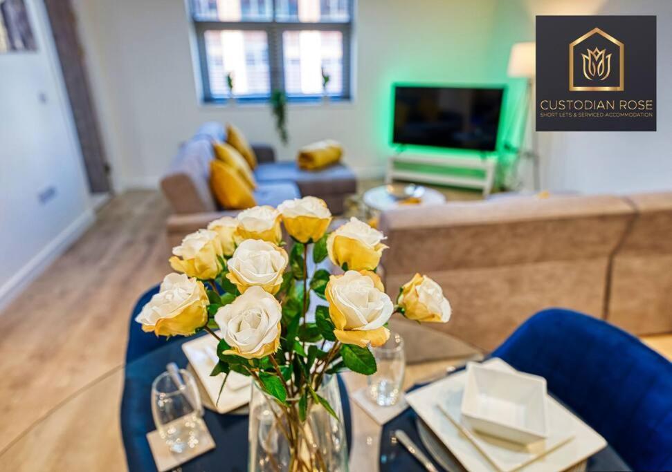 Two Bedroom - Central Peterborough - New Year Discount Екстер'єр фото